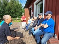 Juttutauolla Heikki Kiljunen, Jouko Muhonen ja Reino Kontulainen.