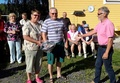 Vierailijoiden lahjana paistinpannu.