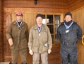 Joukkuepronssia; Sulkavan Eläkeläisystävät, Seppo Valkonen, Arvi Pelkonen ja Hannu Qvintus.