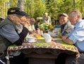 Etualalla Lauri Myyryläinen ja Heino Kontio vierellään Raimo Kontinen.